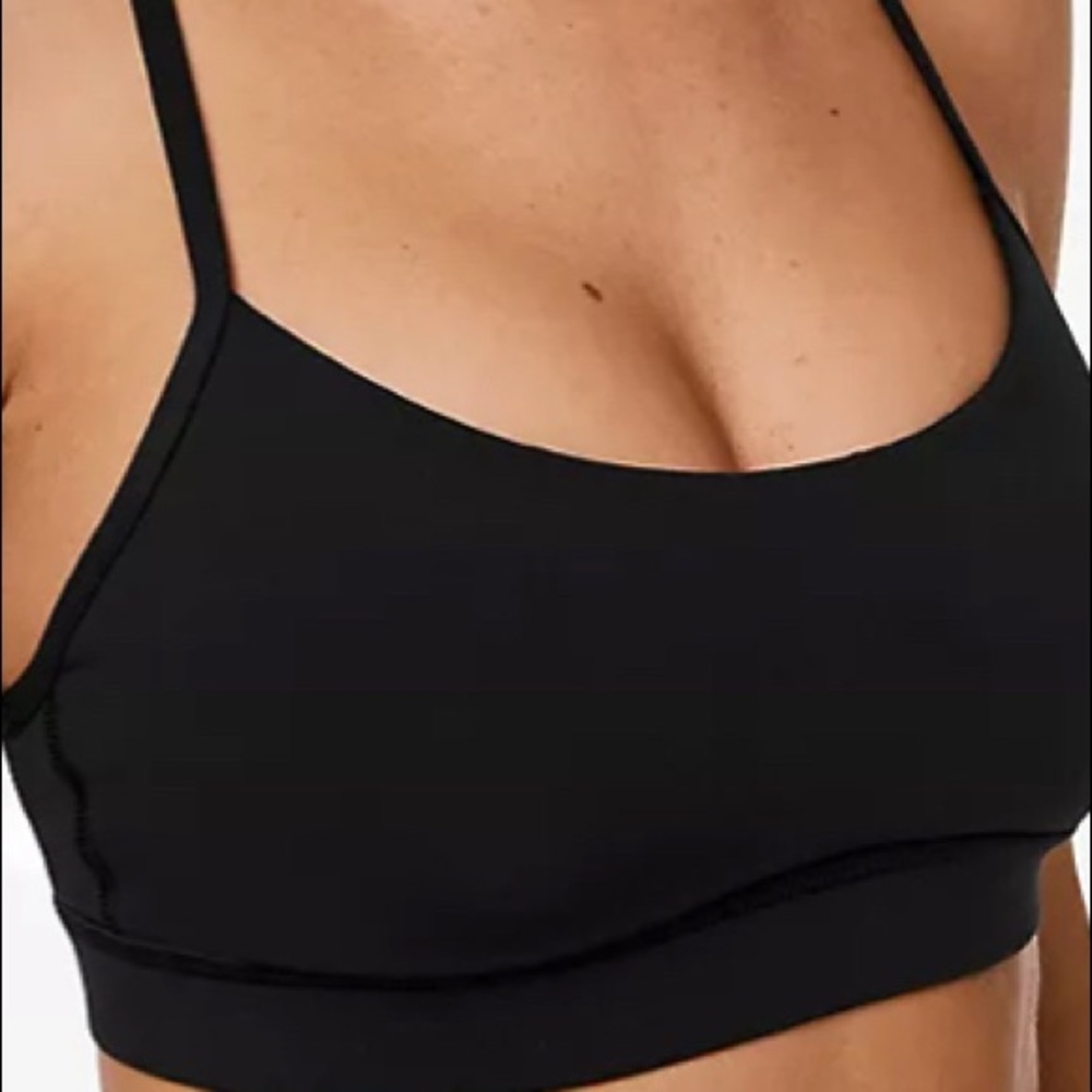 Lululemon Flow y nulu bra light support